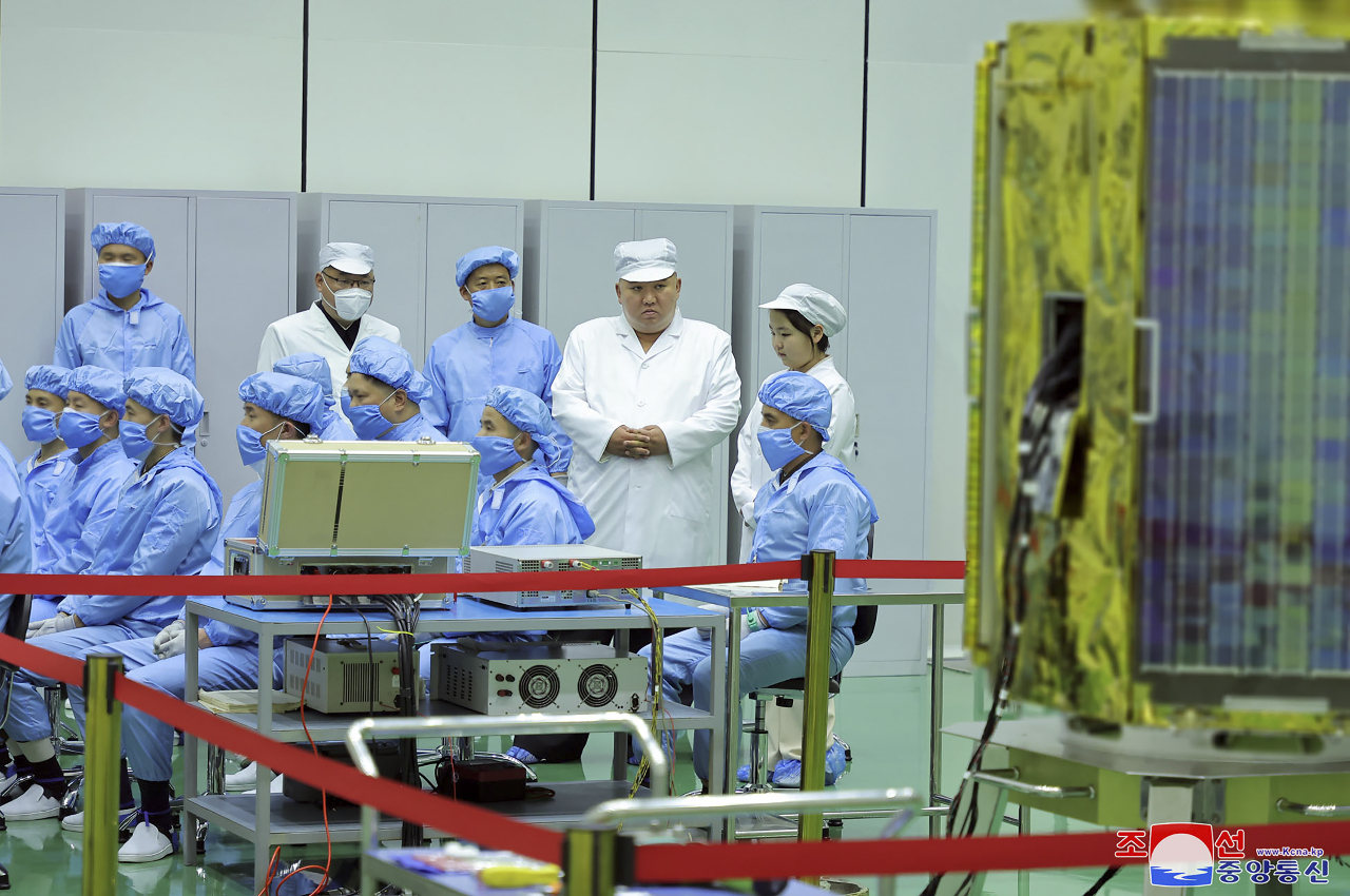 金正恩視察軍事衛星站 批准衛星發射後續計畫