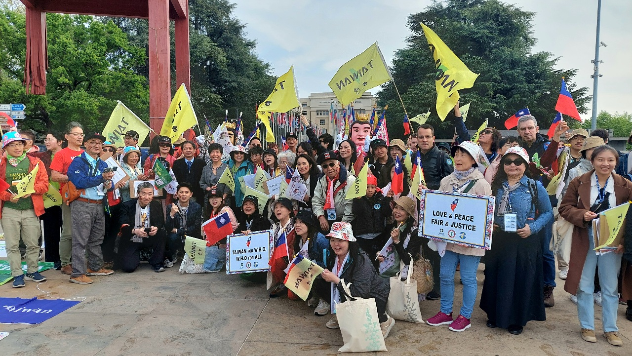 日內瓦各方聲援 外國人手持台灣旗幟挺台入世衛