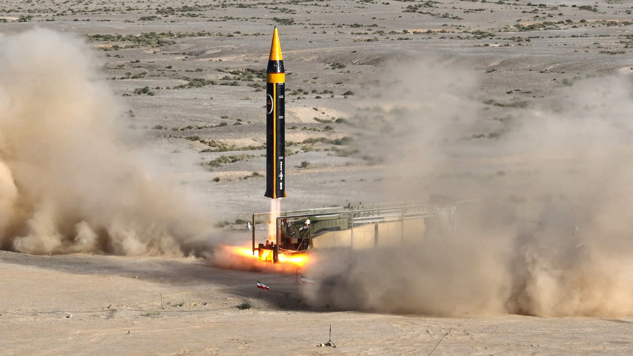 華爾街日報：俄國正計劃購買伊朗短程彈道飛彈