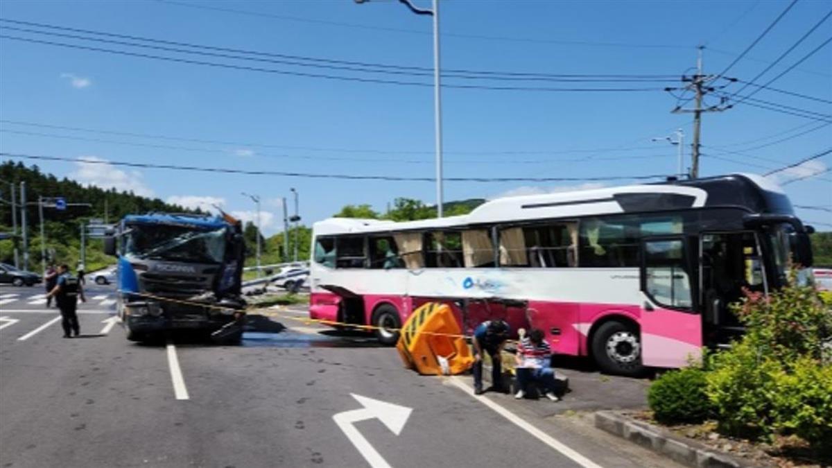 台灣旅行團濟州島遇車禍  7人受傷已出院