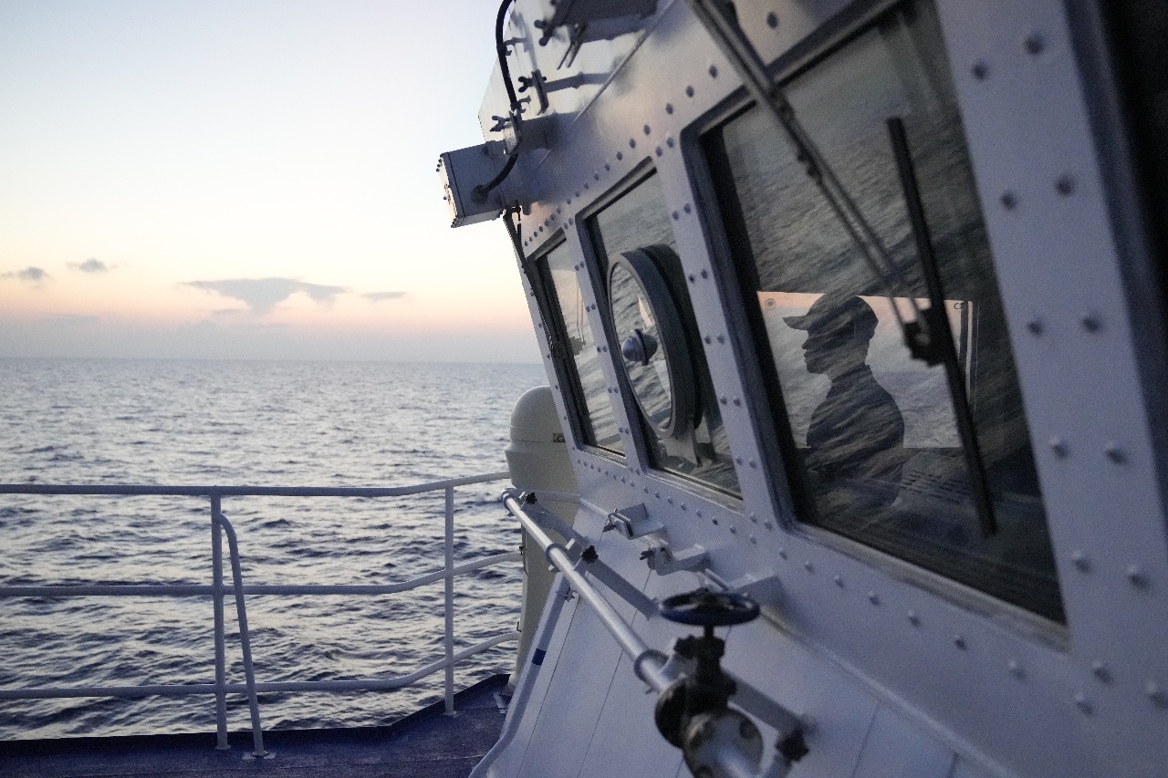 南海再衝突 菲海警隊控中國船隻阻撓科學家登礁