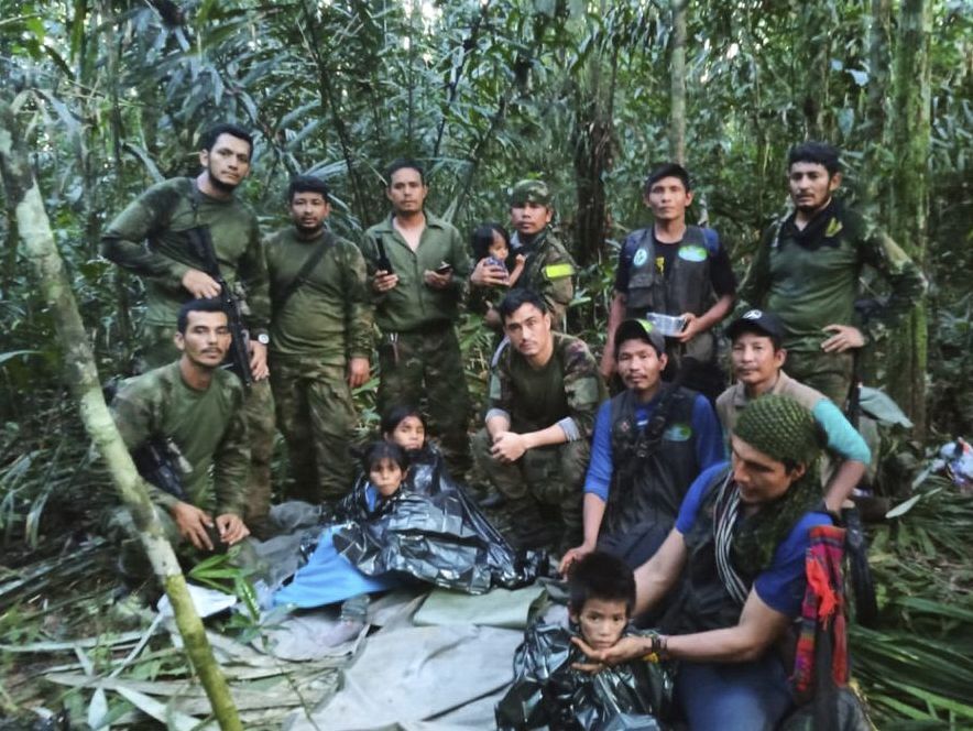 小飛機墜毀哥倫比亞亞馬遜雨林 4孩童受困40天後奇蹟倖存