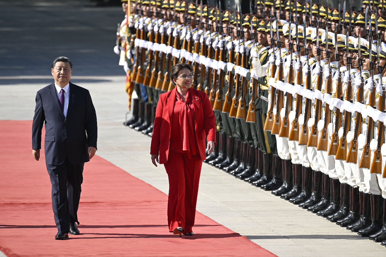 宏都拉斯總統訪中 習近平：將展開雙邊自貿談判