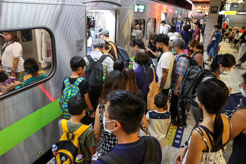 台鐵國慶連假加開124班車  8日開賣