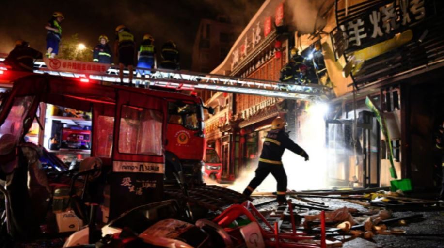 端午前夕 中國銀川燒烤店爆炸至少31死