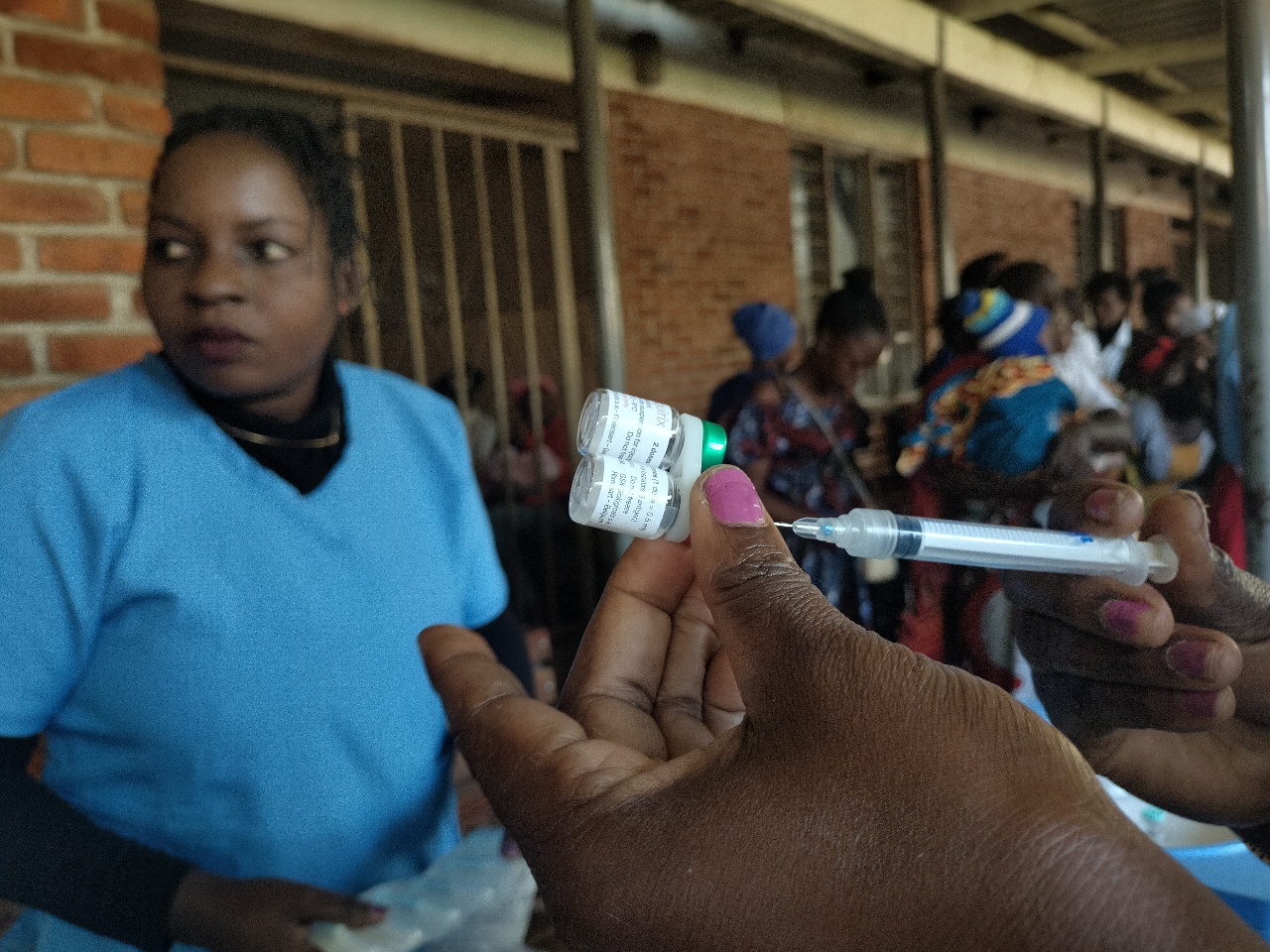 全球對抗瘧疾里程碑 喀麥隆啟動首個疫苗接種計畫