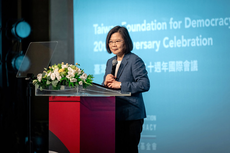 總統：台灣人民正面迎戰威權挑戰 願分享經驗