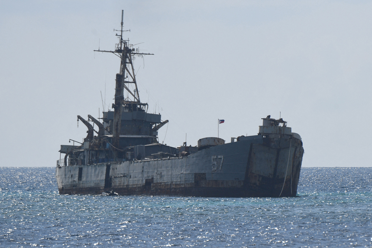 南海爭端加劇 中國籲菲律賓拖走仁愛暗沙擱淺軍艦