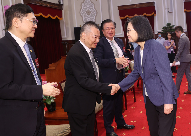 蔡總統：維持台灣半導體產業地位是政府重要目標
