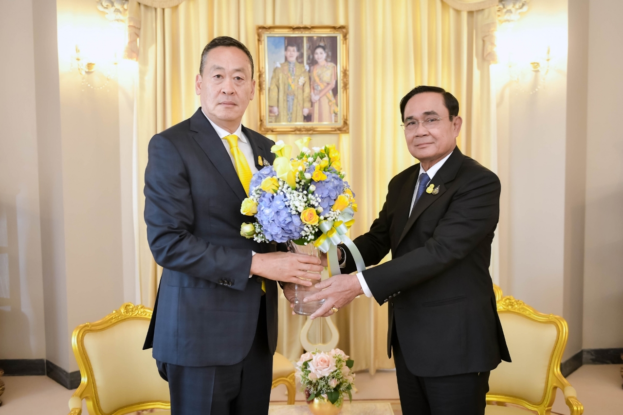 泰國新總理與前任總理會面 討論克服政治分歧