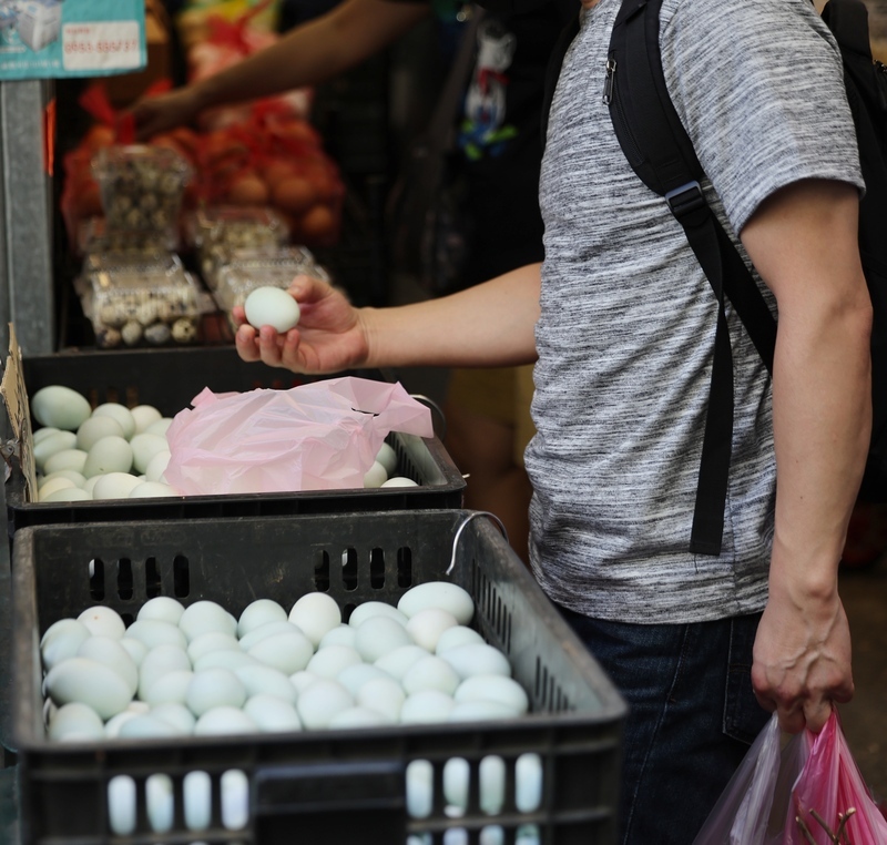 雞蛋產地價每台斤擬漲3元 週日中午決定