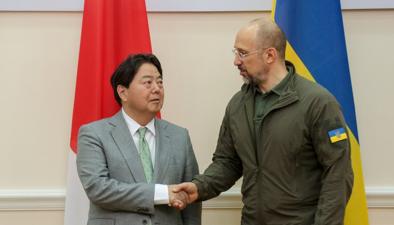 日本外相訪問烏克蘭 討論援助事宜