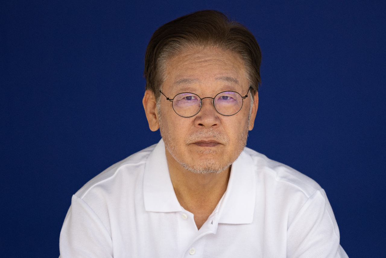 絕食抗議政府政策 南韓在野黨領袖李在明送醫