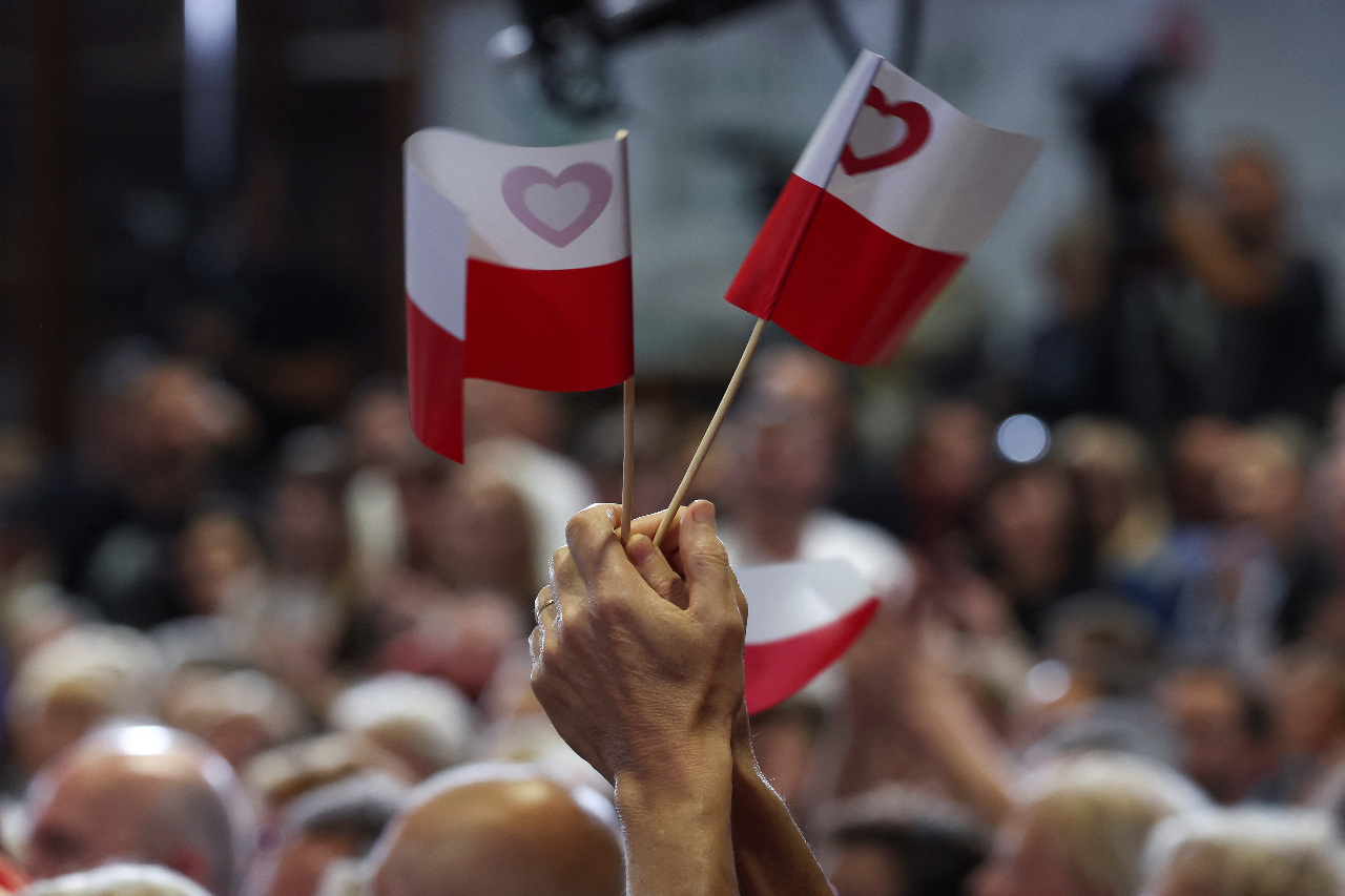 民主化以來最重要 波蘭國會大選今登場