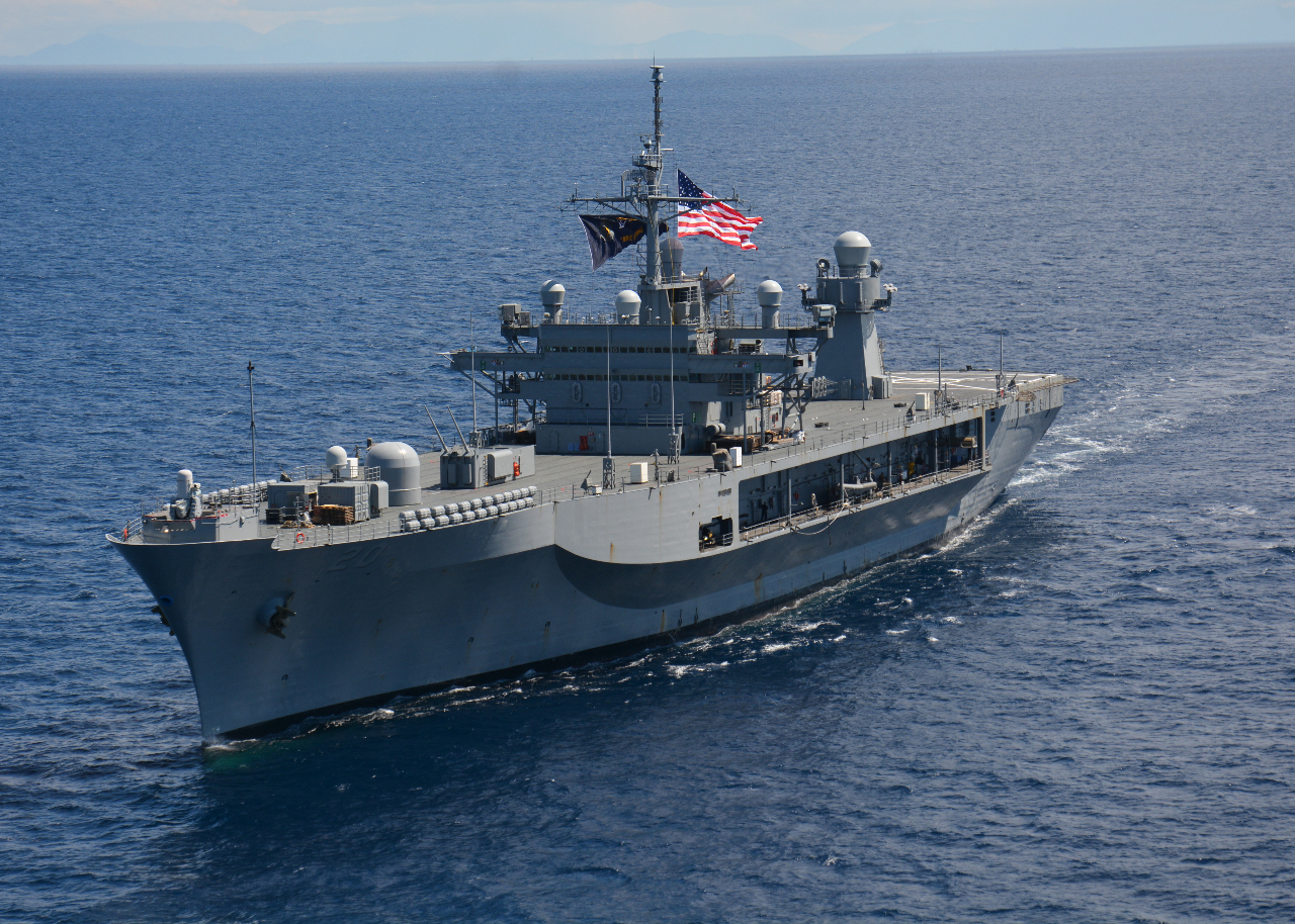 美軍加派第六艦隊指揮艦前往東地中海 支援中東任務