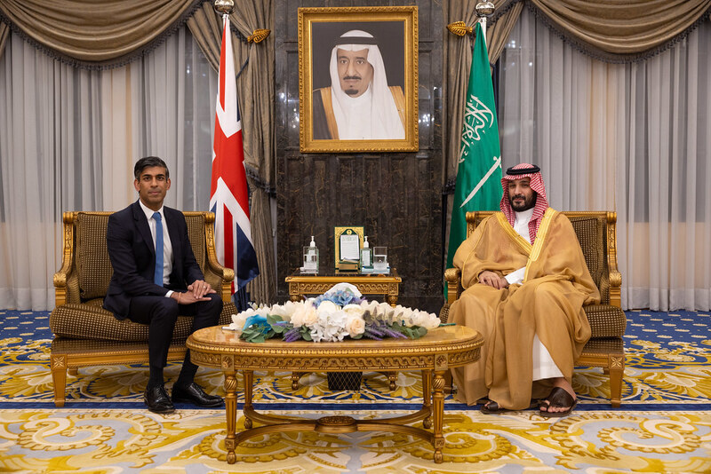 英相訪沙烏地阿拉伯 籲發揮領導力穩定區域局勢