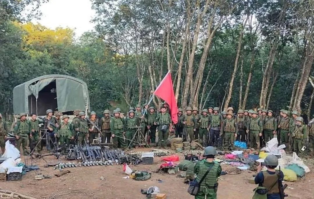 緬甸軍方和武裝團體衝突 失去戰略城鎮控制權