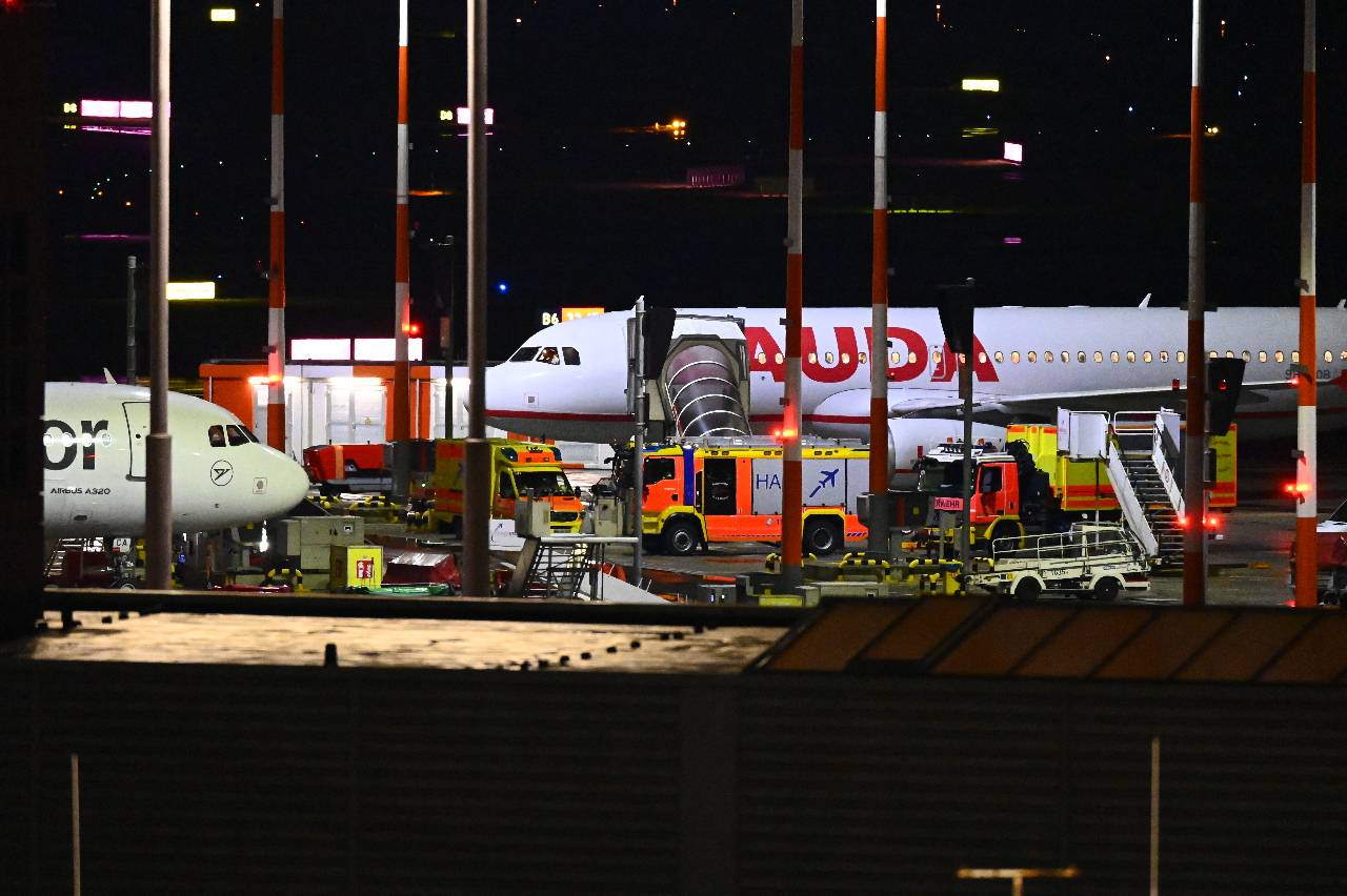 劫持人質強闖停機坪 漢堡機場關閉疏散人群