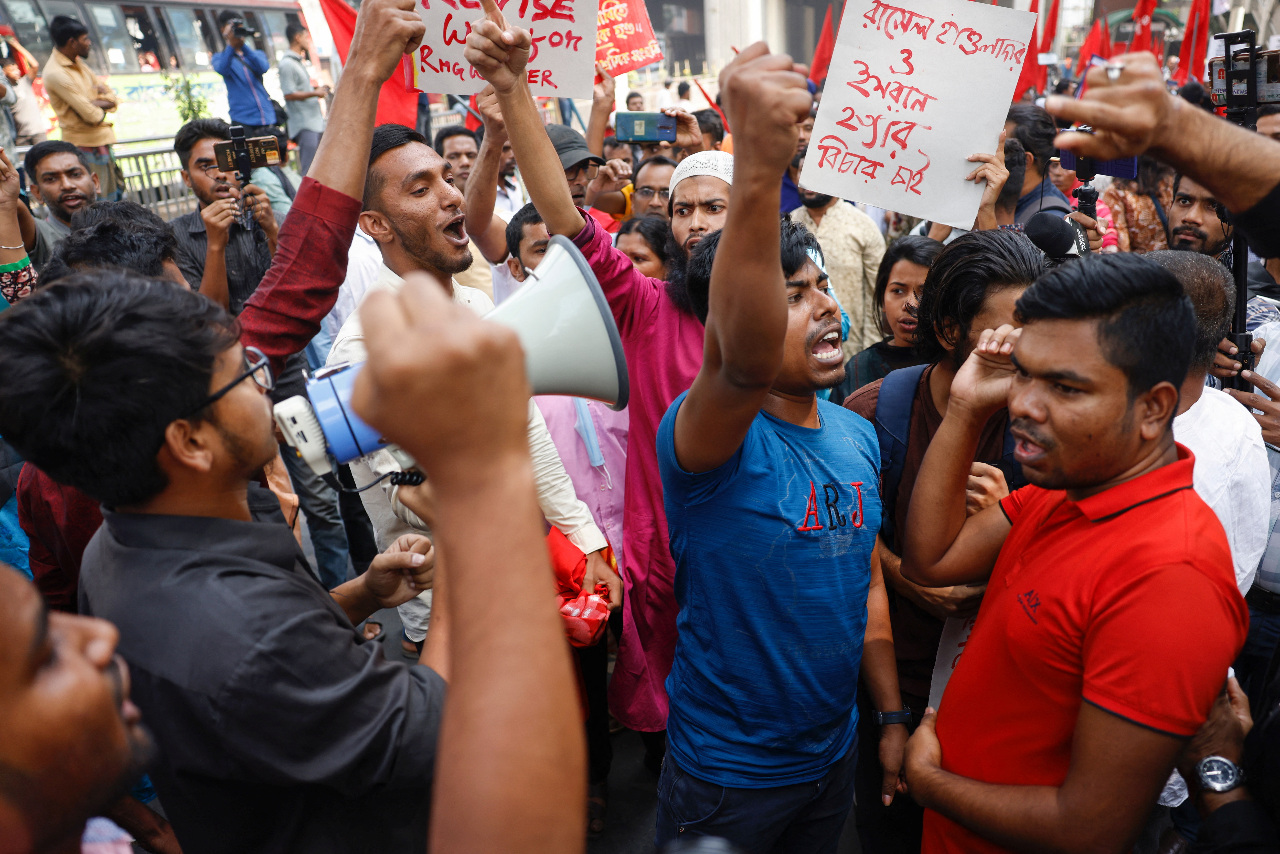 孟加拉成衣廠工人抗議潮 警方將逾萬名暴力示威工人立案