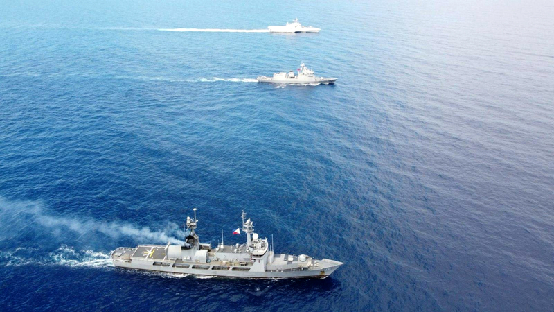 菲律賓軍方：2艘中國軍艦尾隨菲美艦艇