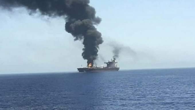 無人機襲擊印度外海船隻 船上起火無人傷亡