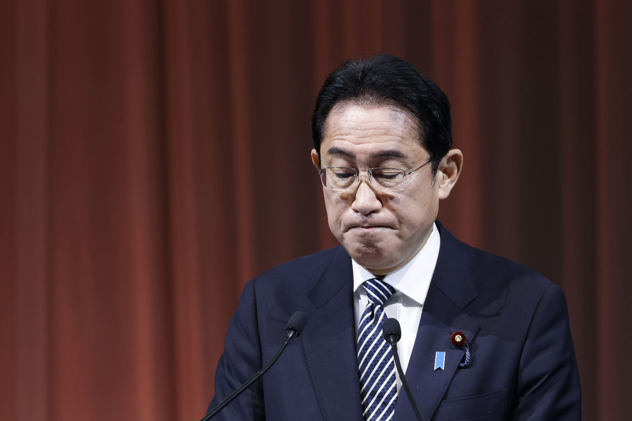 日媒民調：岸田支持率剩16% 7成認應解散派閥