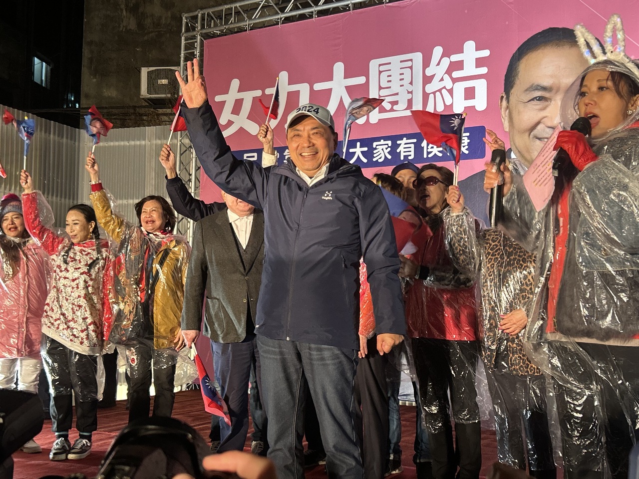 支持者不畏低溫力挺 侯友宜喊總統大選後讓台灣再出發