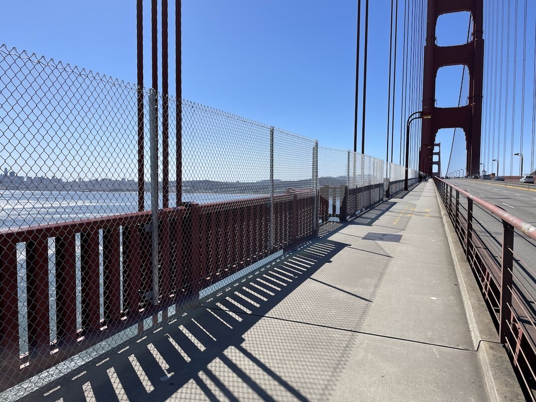 通車87年 舊金山金門大橋防護網終於完工