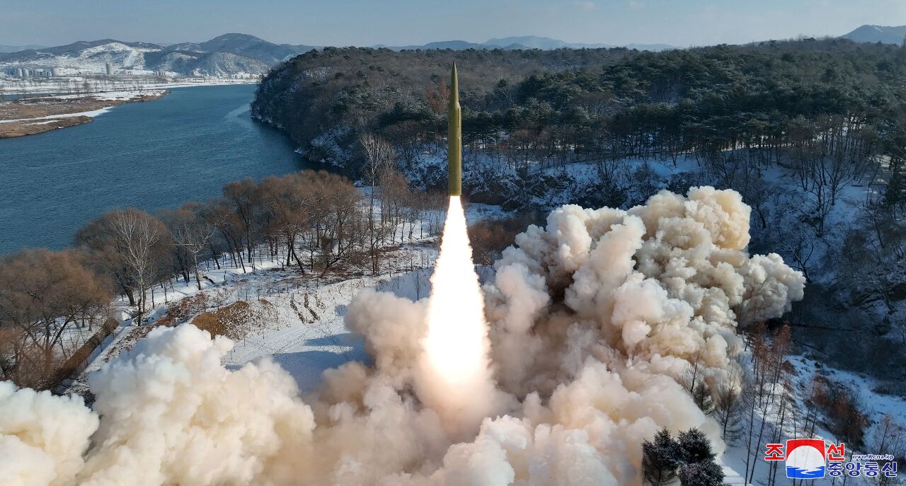 南韓：北韓朝西海發射多枚巡弋飛彈