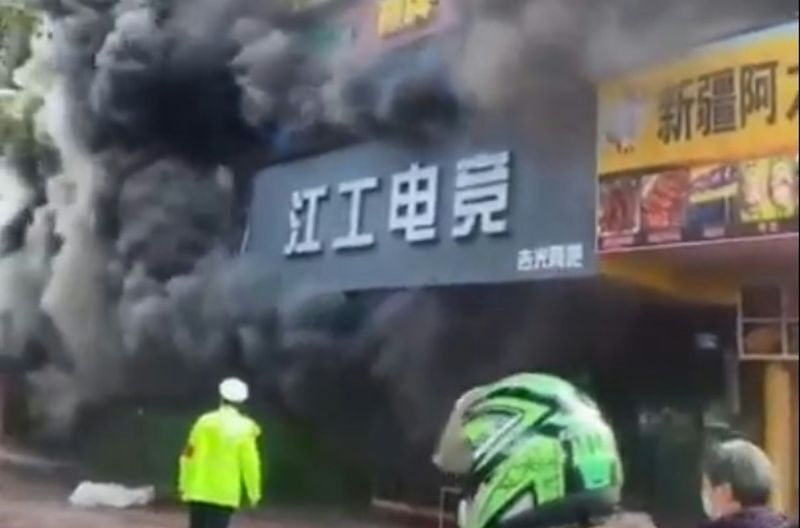 江西新余店鋪火災39死 仍有人員被困