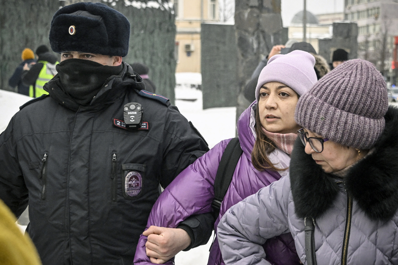 悼念納瓦尼被捕 聖彼得堡154人遭法院判刑
