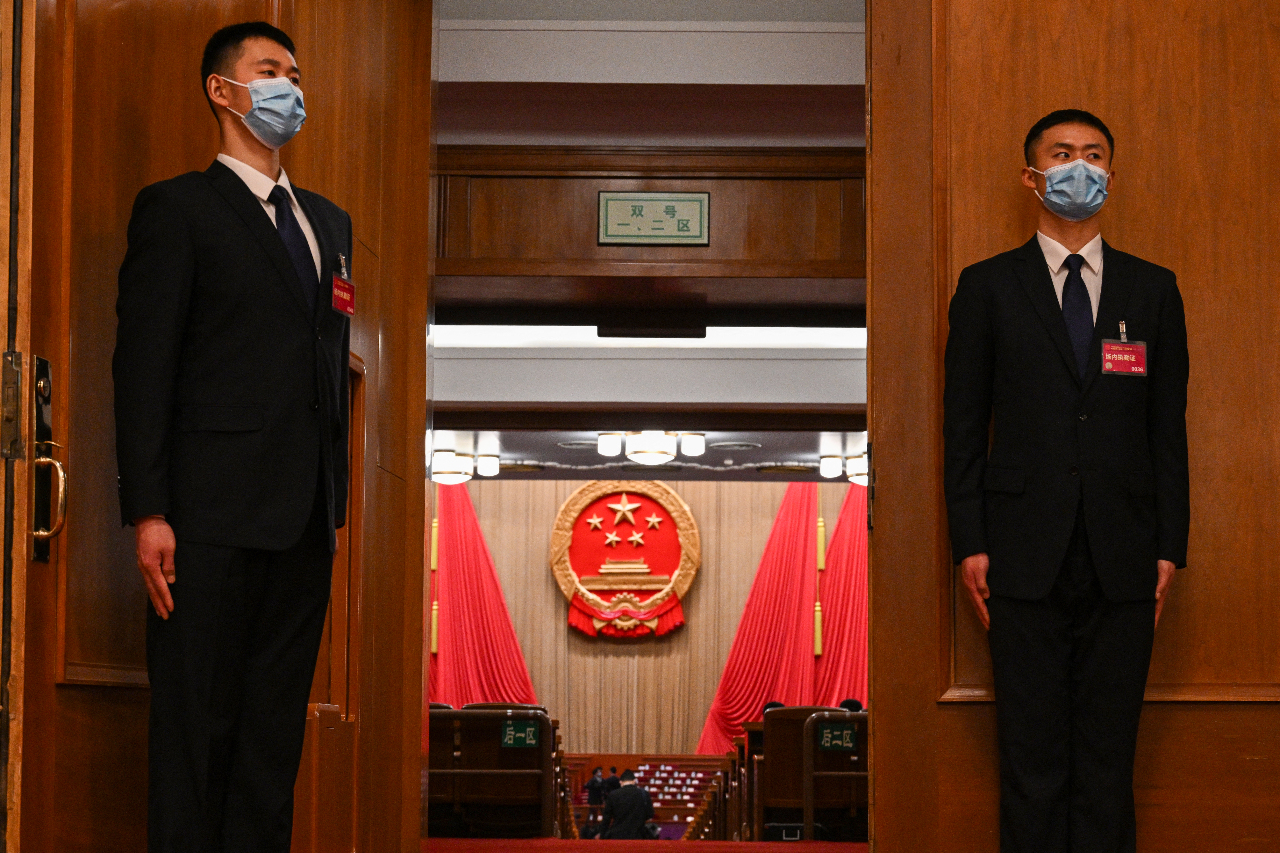 中國兩會／人大取消總理記者會 陸網友評論被消音