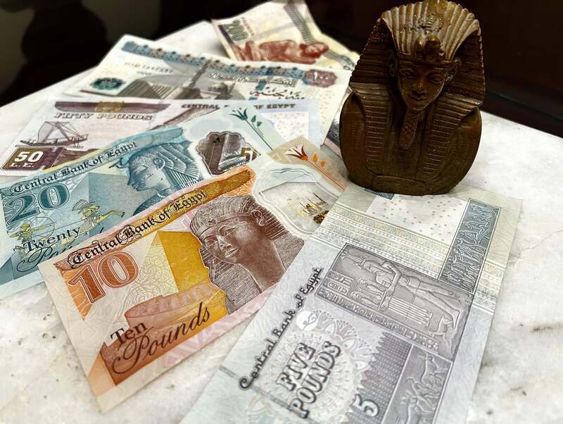 埃及央行新規允浮動匯率又升息 埃鎊兌美元暴跌