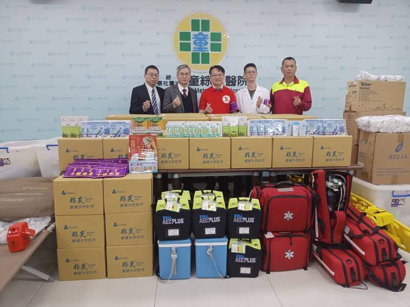 救護車前後隨行重機機動救護 白沙屯媽祖進香40名醫護全程輪班