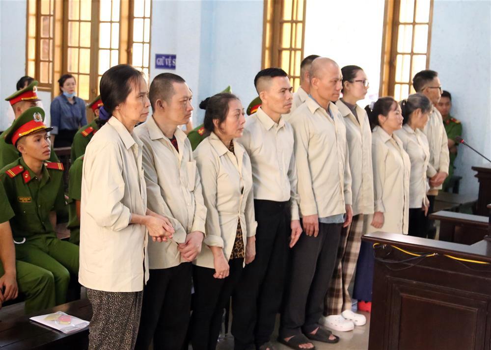 越南民眾呼籲公投 10人被判4年至13年刑期