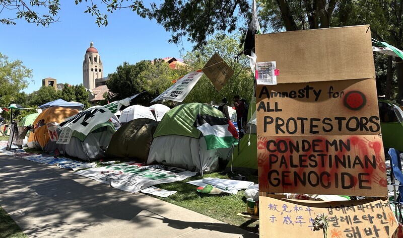 史丹佛、聖克拉拉大學和平示威 展現校園團結籲反戰