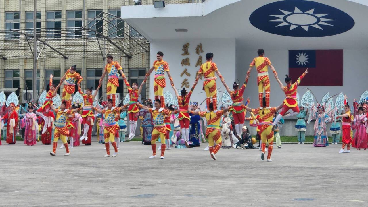 戲曲學院動員200人 520大典獻演「群仙下凡」祝願台灣