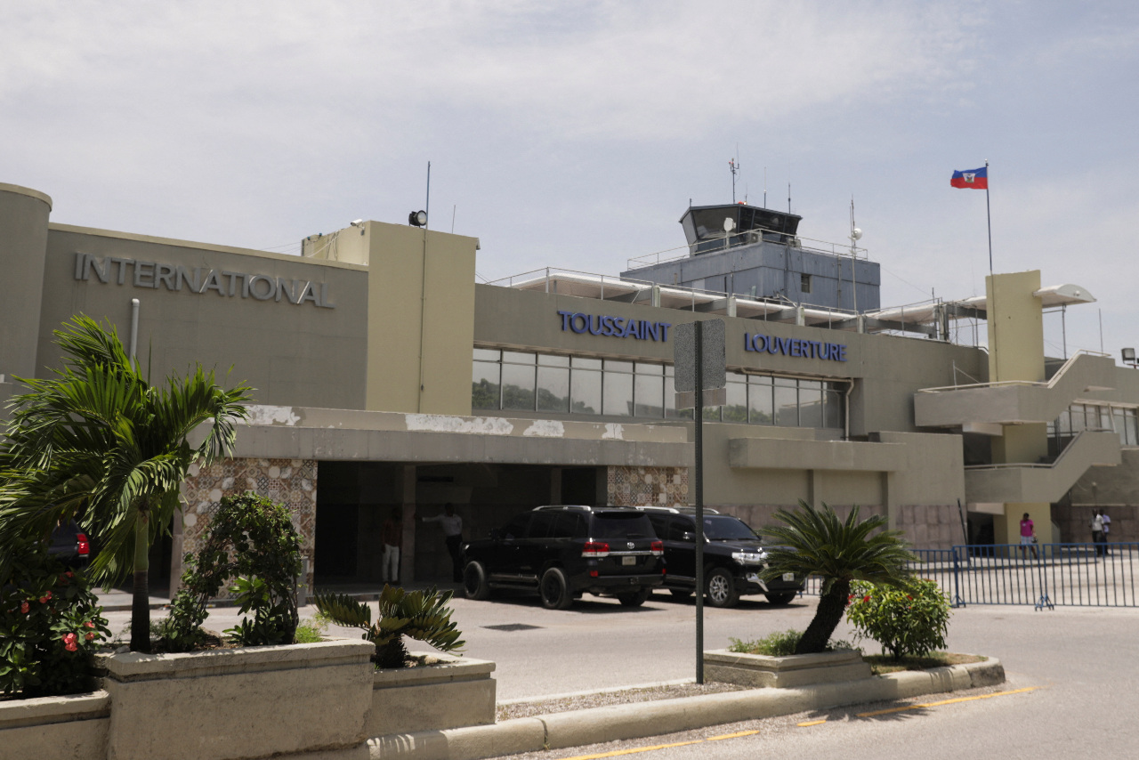 幫派暴力致關閉近3個月 海地首都機場重新開放