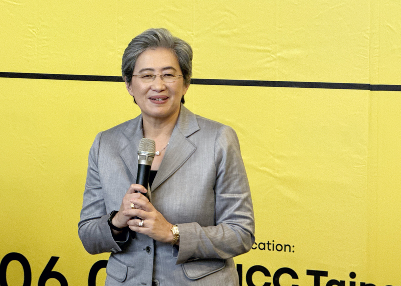 蘇姿丰明台大演講 500座位預訂一空