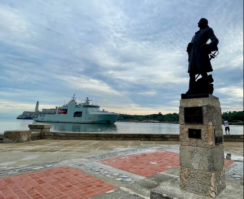 美俄潛艦同時現身古巴 加拿大巡邏艦停泊哈瓦那