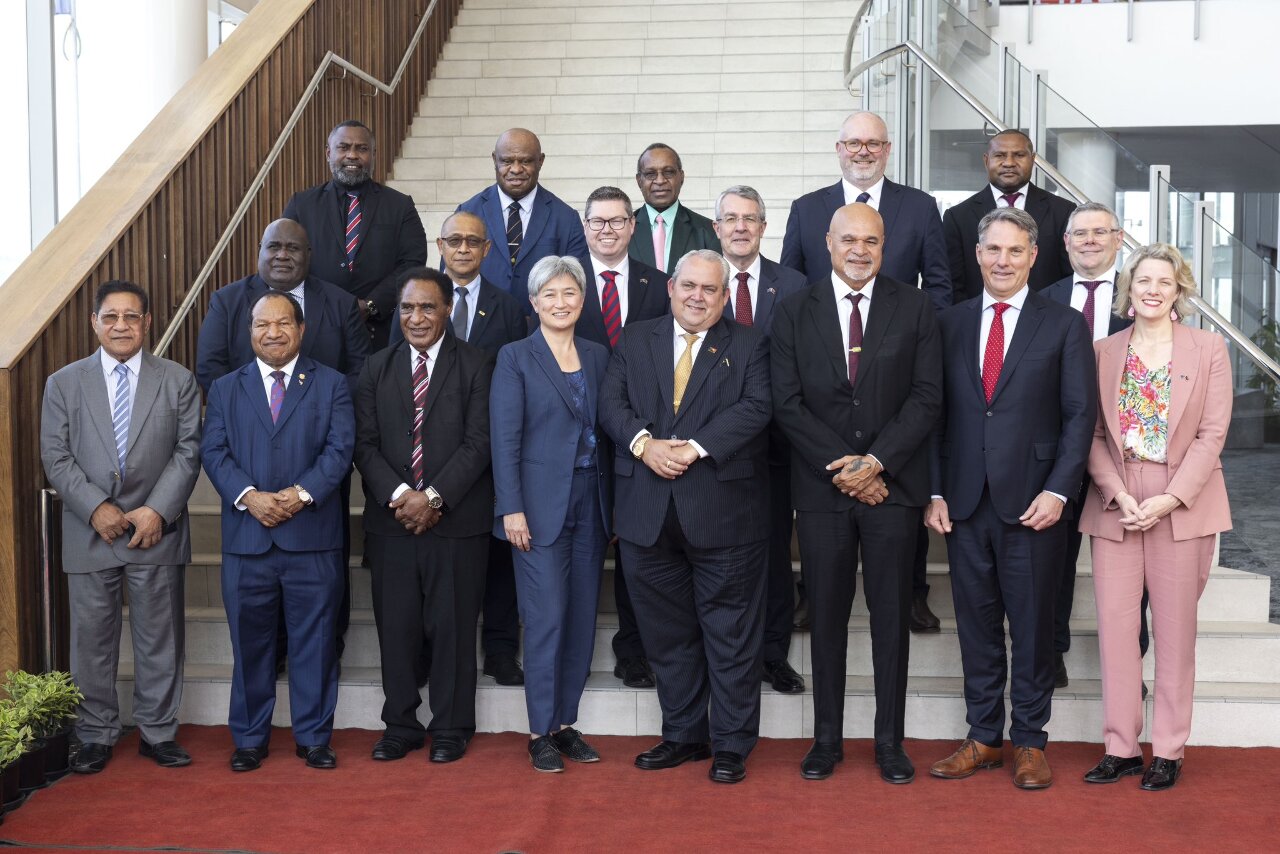 抗衡中國 澳洲7部長訪巴紐強化安全合作