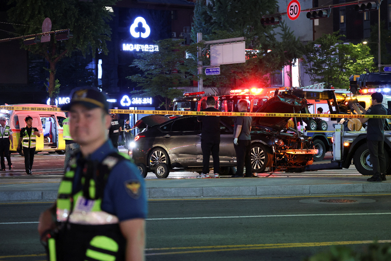 首爾驚傳汽車衝撞行人 至少9死4傷