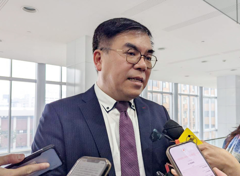 美新關稅政策恐拖慢全球減碳腳步 彭啓明：台灣淨零目標不變