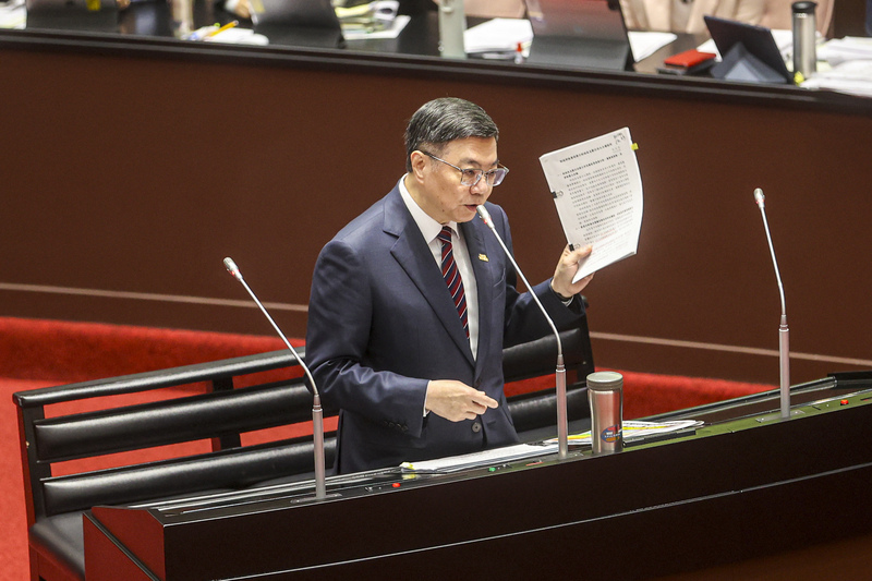 總預算及財劃法覆議案被立法院否決 卓榮泰勉閣員「不憂也不懼」    影視圈力挺大罷免！上百位工作者高喊「Taiwan Action」：提醒民眾為台灣的未來「倒垃圾」 宣傳片首上架…就遭「檢舉到停權」