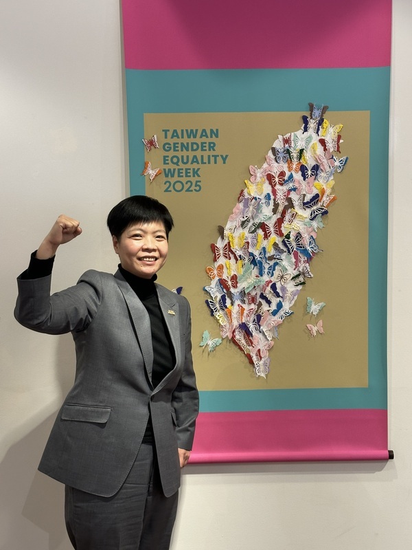 劉柏君訪美職業冰球聯盟 盼女性參與為體壇帶來改變