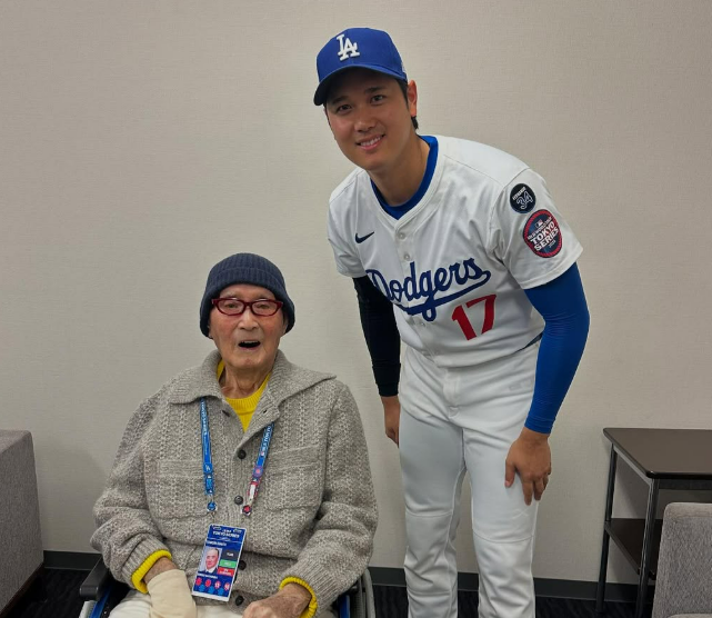 大谷翔平合影長嶋茂雄 日本棒球英雄會面令球迷淚目