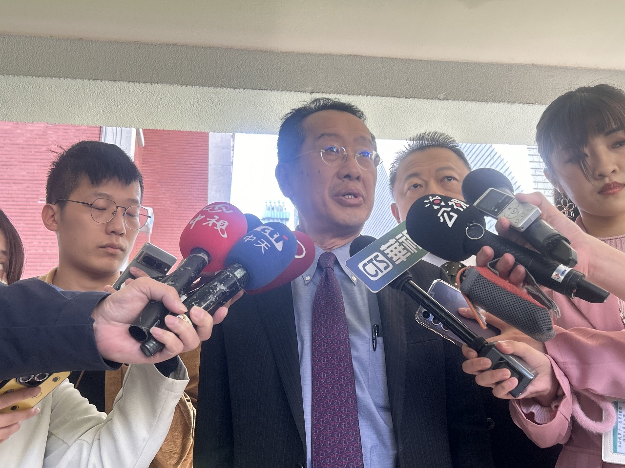 國軍志願加薪拍板 顧立雄預告將有第二波