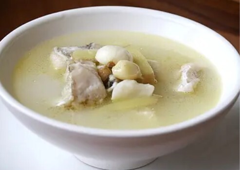 如牛奶般香濃的魚湯 是媽媽的拿手美味     兒童