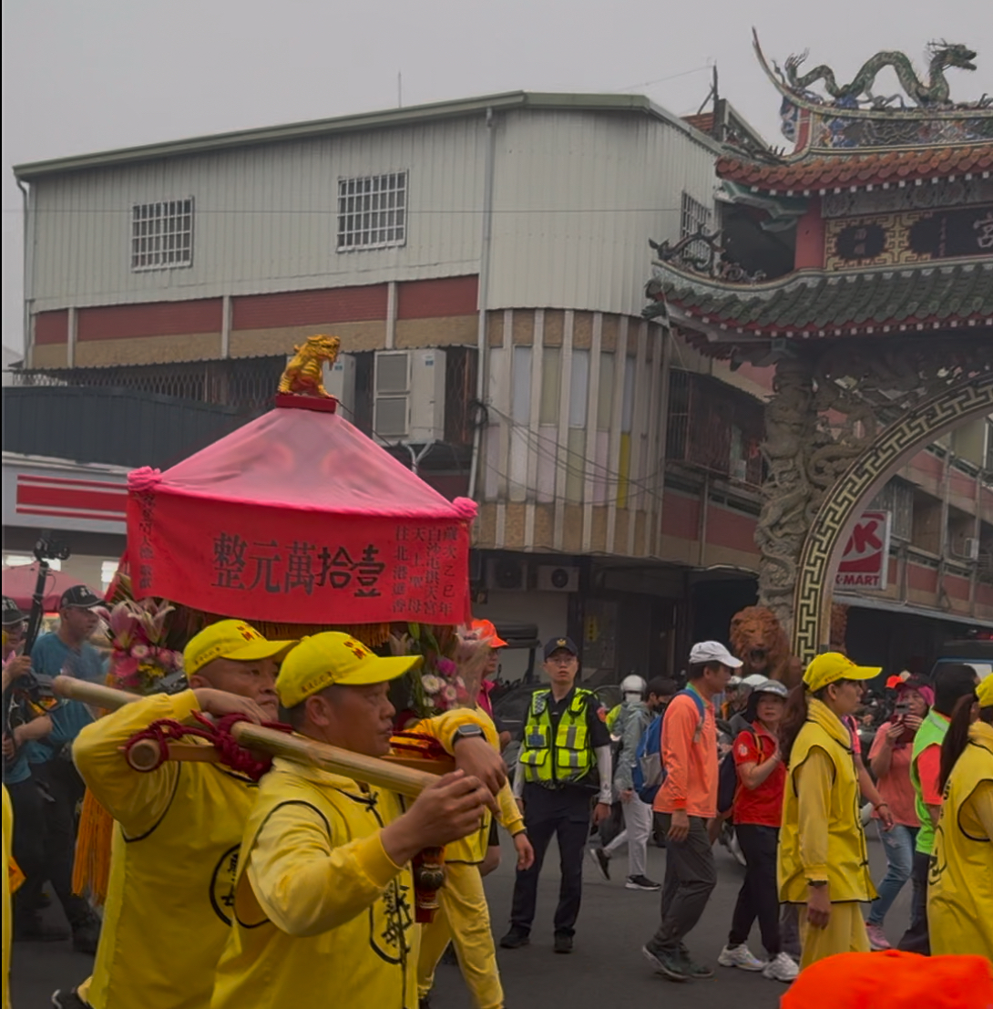 賴總統賜匾：拱昭天佑 白沙屯媽祖進香入南投 揭名間鄉焚化爐議題